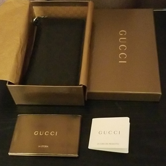 Authentic Gucci Wallet - Picture 9 of 10